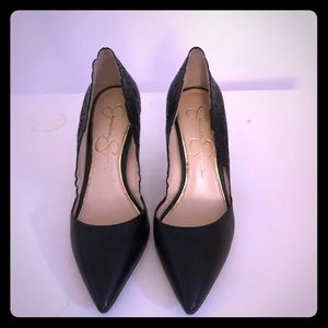 Jessica Simpson leather shoes with embroidery